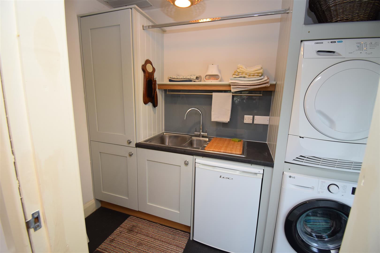 Utility Room.JPG